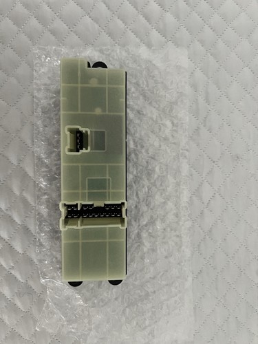 11069508421744621677